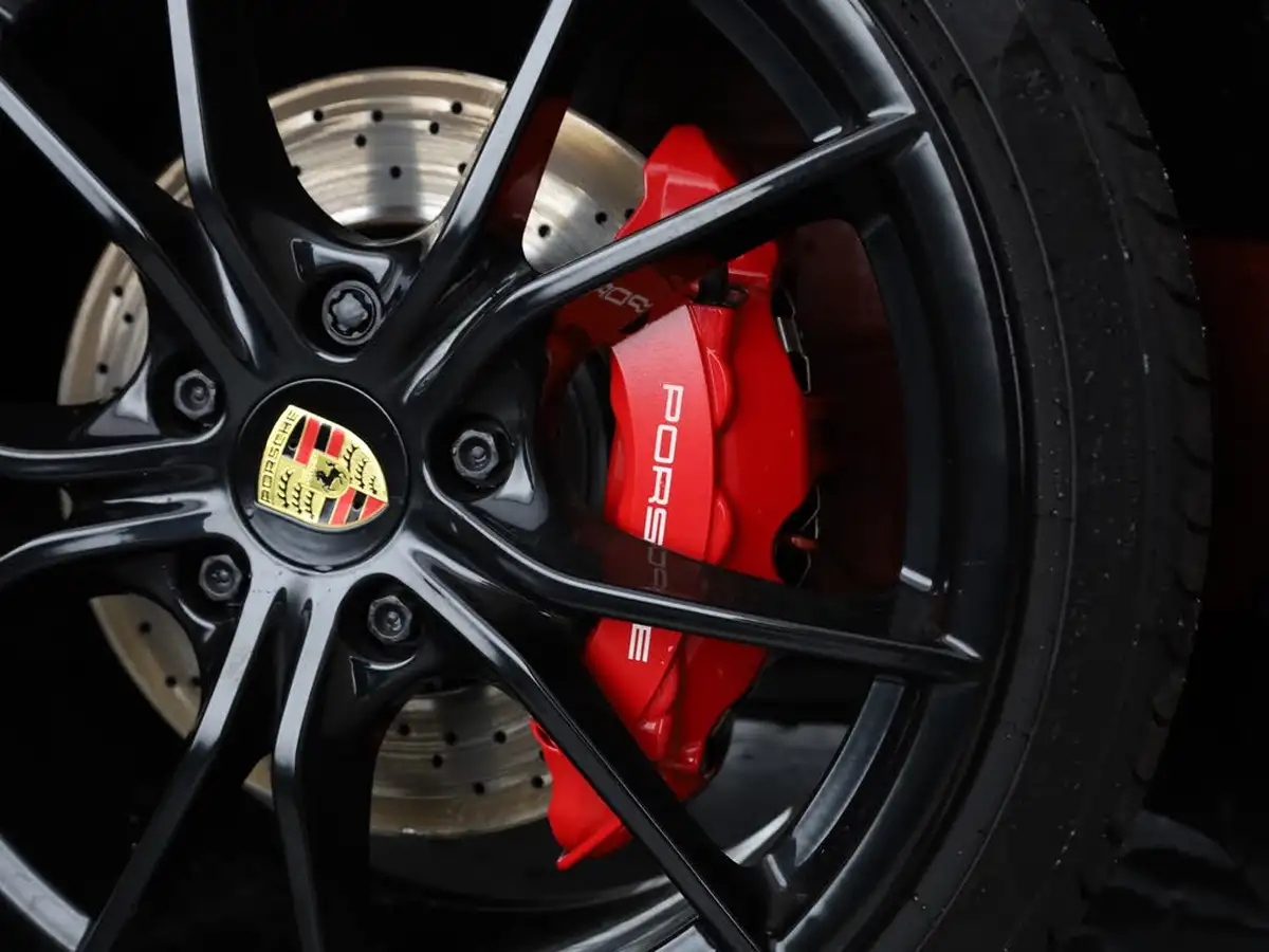 2016-porsche-911-30-carrera-s-coupe-pdk-big-31