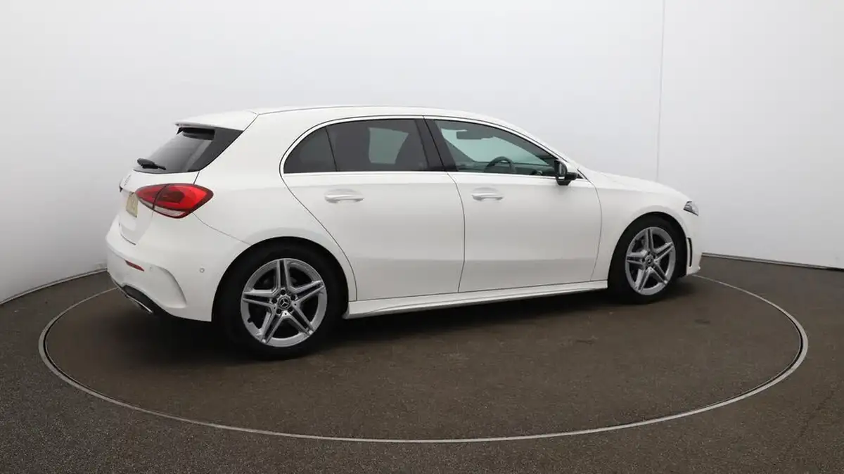2018-mercedes-benz-a-class-13-a200-amg-line-premiumss-hatchback-5d-7g-dct-big-50