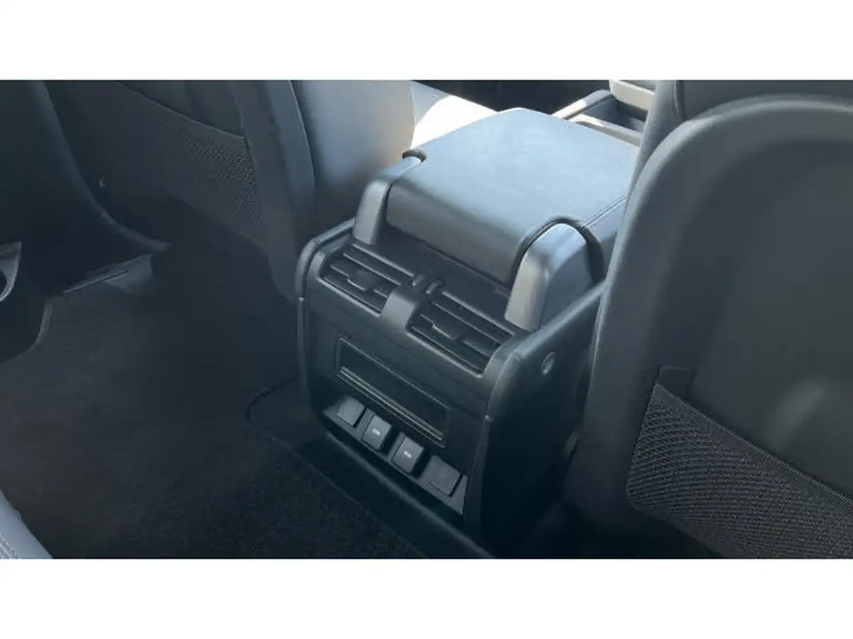 2023-land-rover-90-defender-30-d250-x-dynamic-hse-big-17