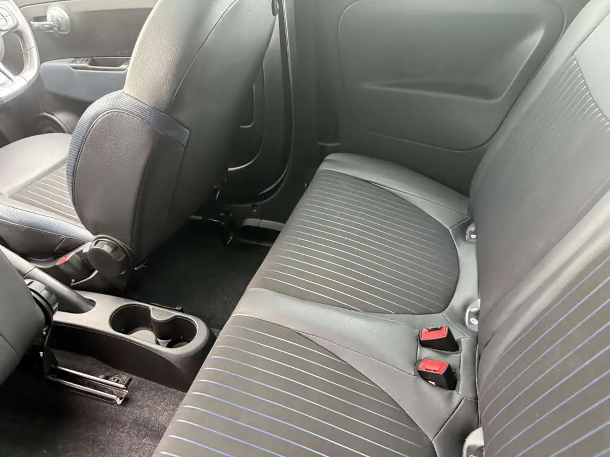 2020-fiat-500-12-rock-star-big-20