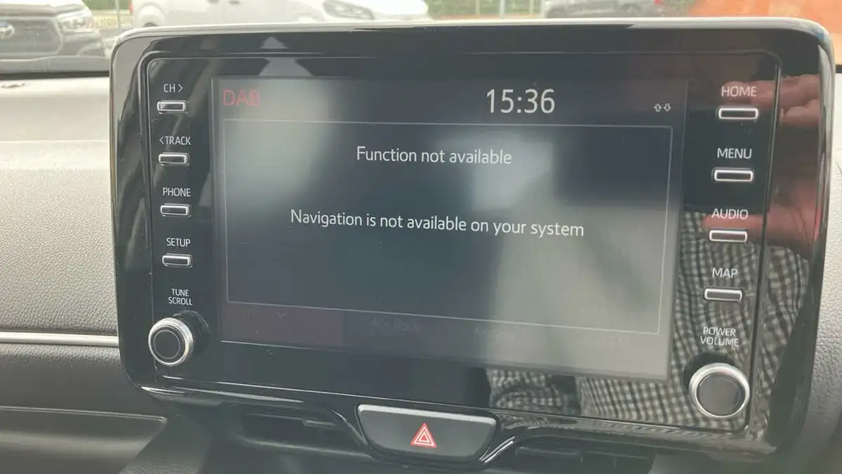 2021-toyota-yaris-15-vvt-i-design-big-19