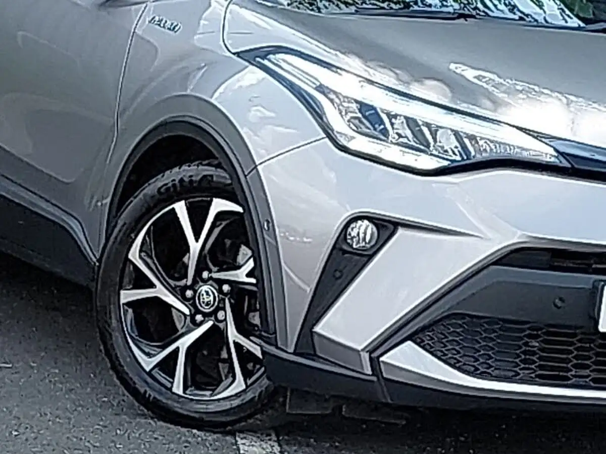2021-toyota-c-hr-18-vvt-i-design-big-8