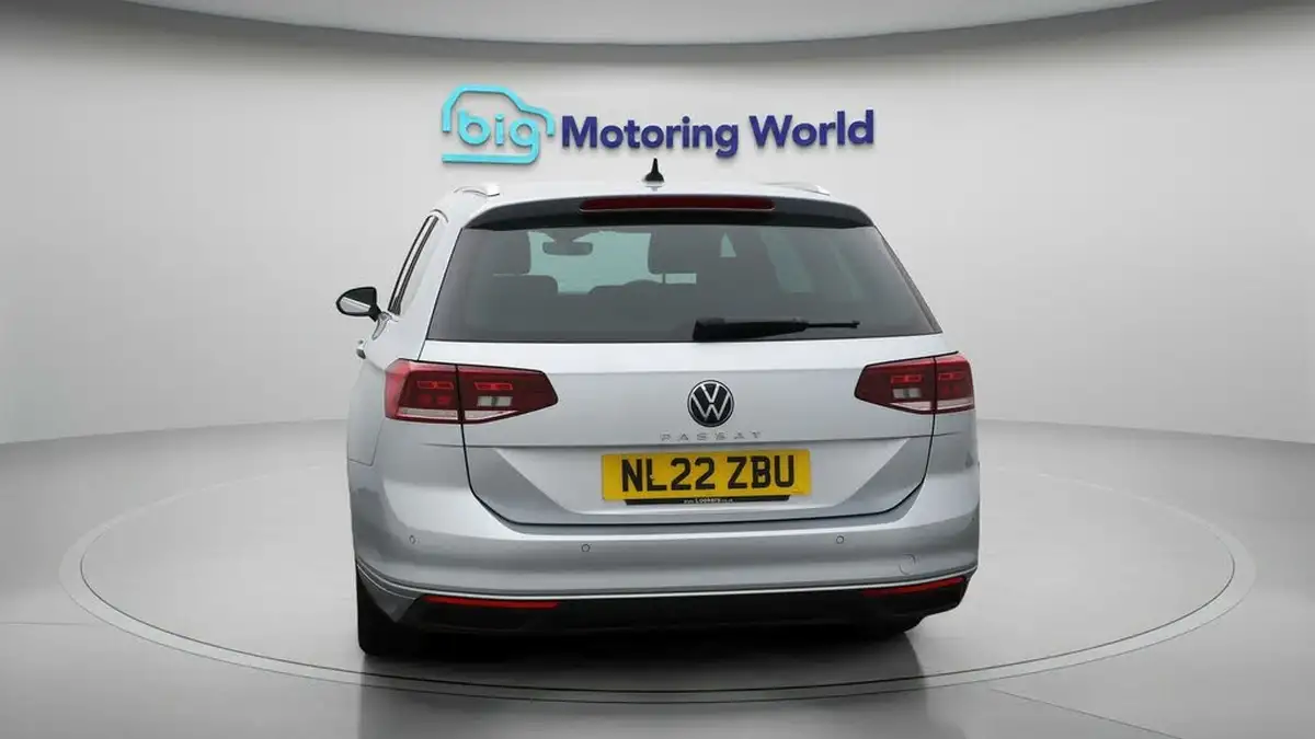 2022-volkswagen-passat-15-tsi-sel-estate-5d-dsg-big-6