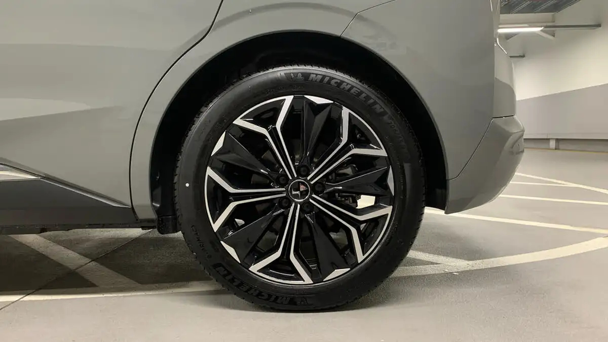 2024-ds-ds-4-e-tense-rivoli-big-14