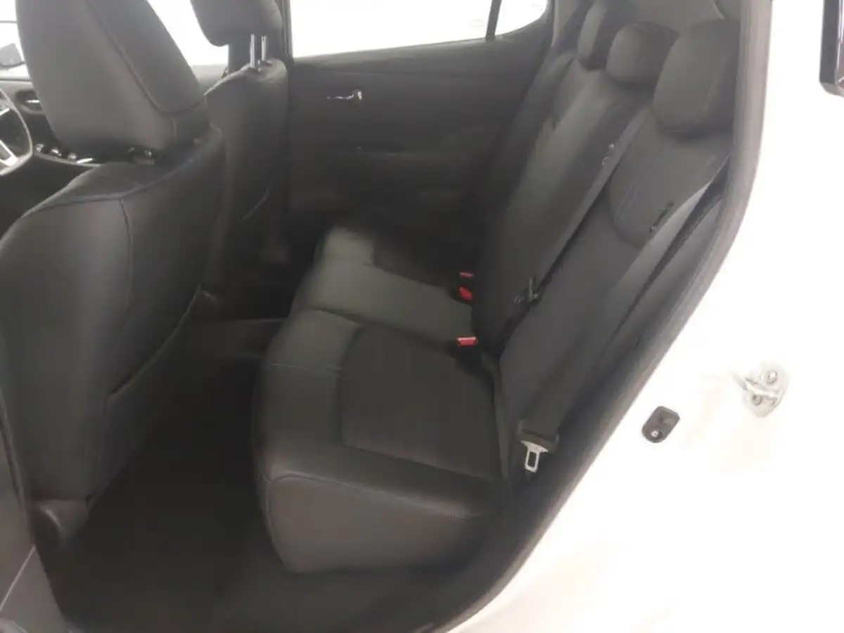 2023-nissan-leaf-e-e-n-connecta-59kwh-big-5