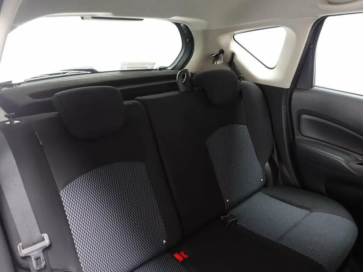 2015-nissan-note-12-acenta-80ps-style-pack-big-14