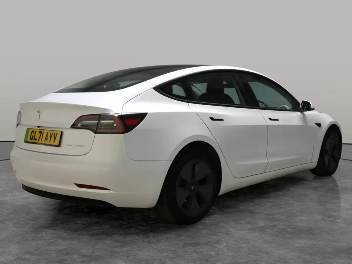 2021-tesla-model-3-e-long-range-awd-big-12