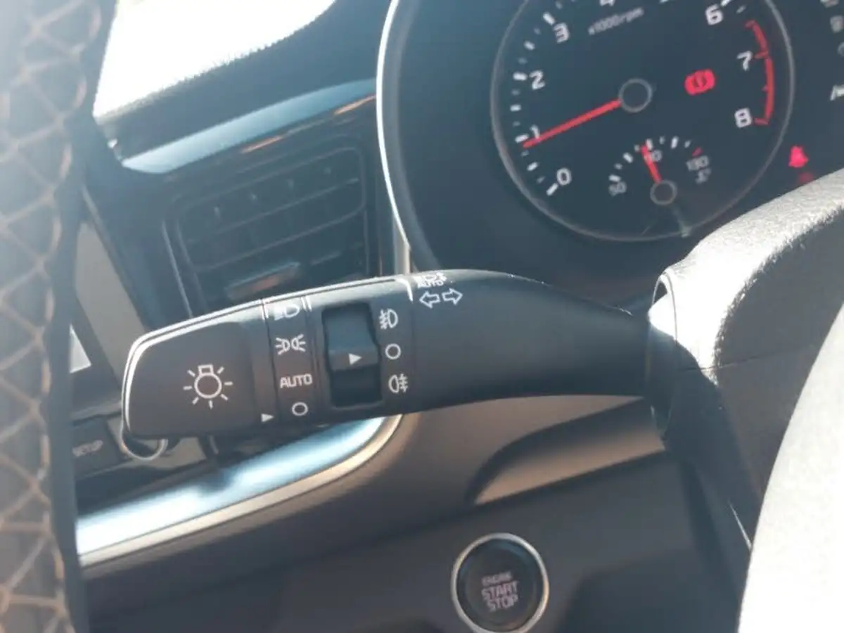 2024-kia-stonic-10-t-gdi-3-98bhp-dct-big-15