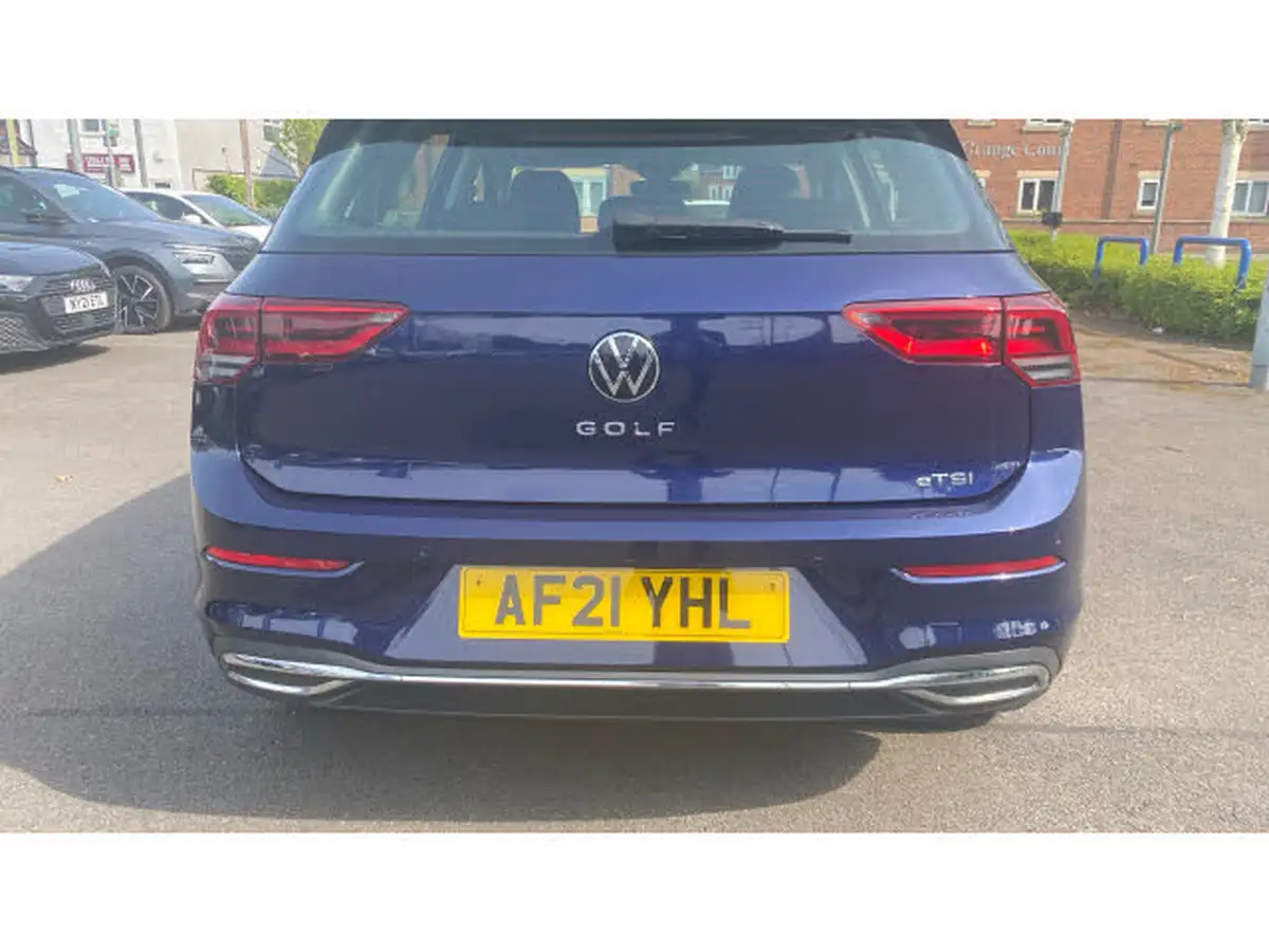 2021-volkswagen-golf-15-etsi-style-130ps-hatchback-big-21