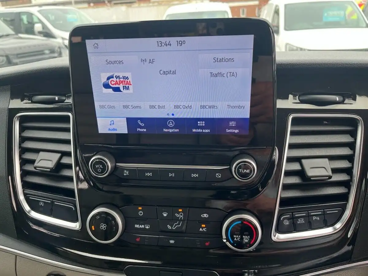 2021-ford-tourneo-custom-20tdci-320-l2-titanium-x-mhev-185pseu6dt-big-53