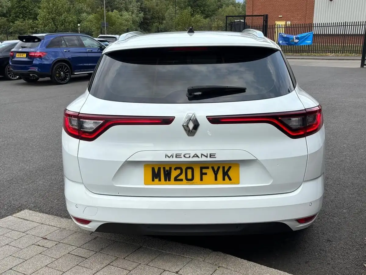 2020-renault-megane-15dci-play-sport-tourer-big-3