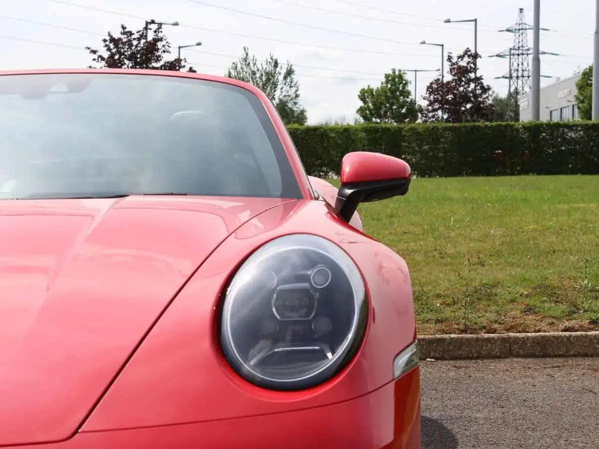 2021-porsche-911-30-targa-4-big-13