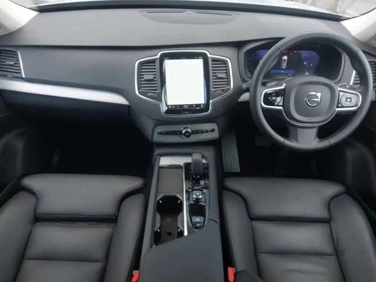 2024-volvo-xc90-20-b5-core-big-2