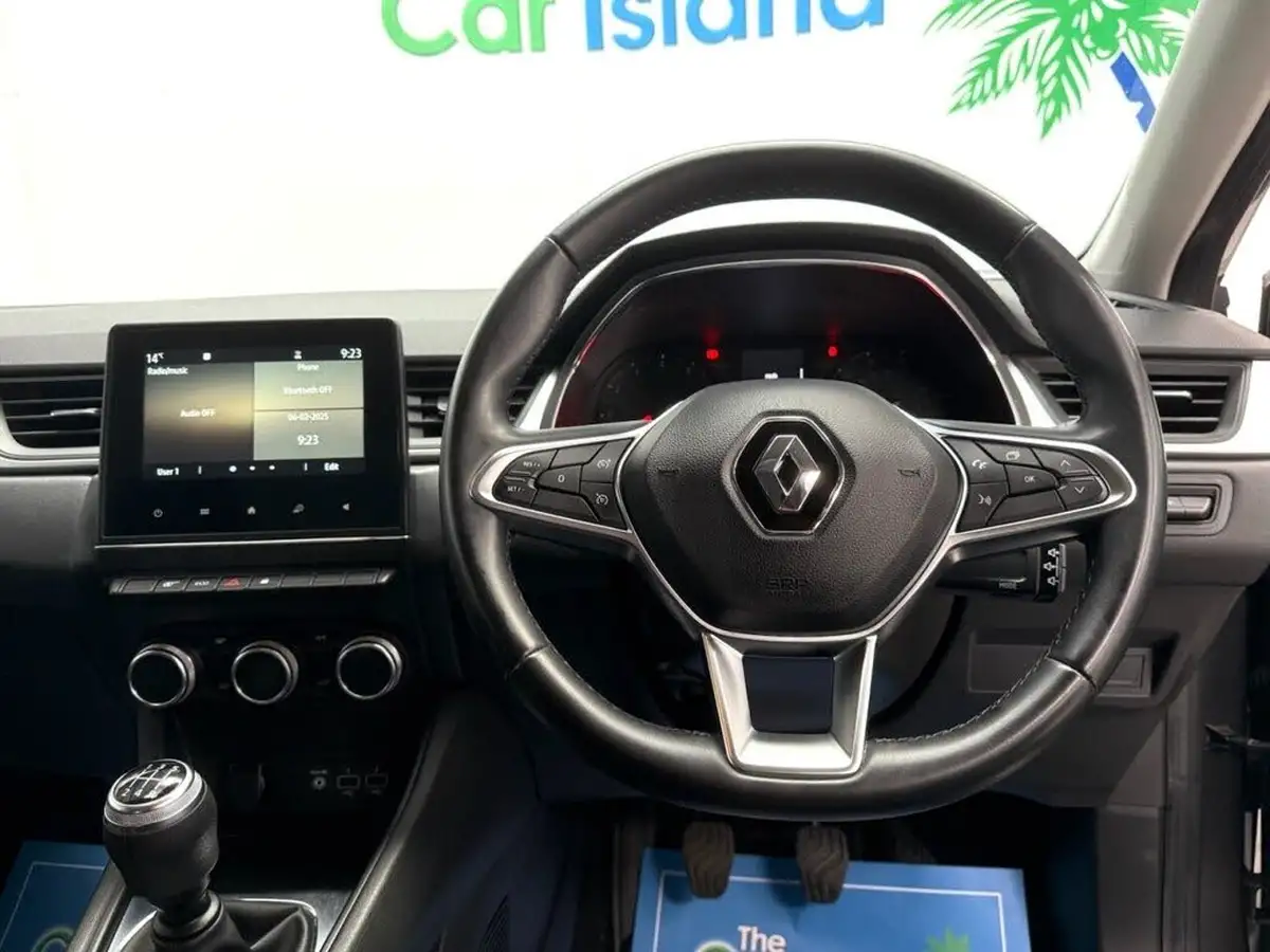 2020-renault-captur-10-tce-play-100bhp-big-17