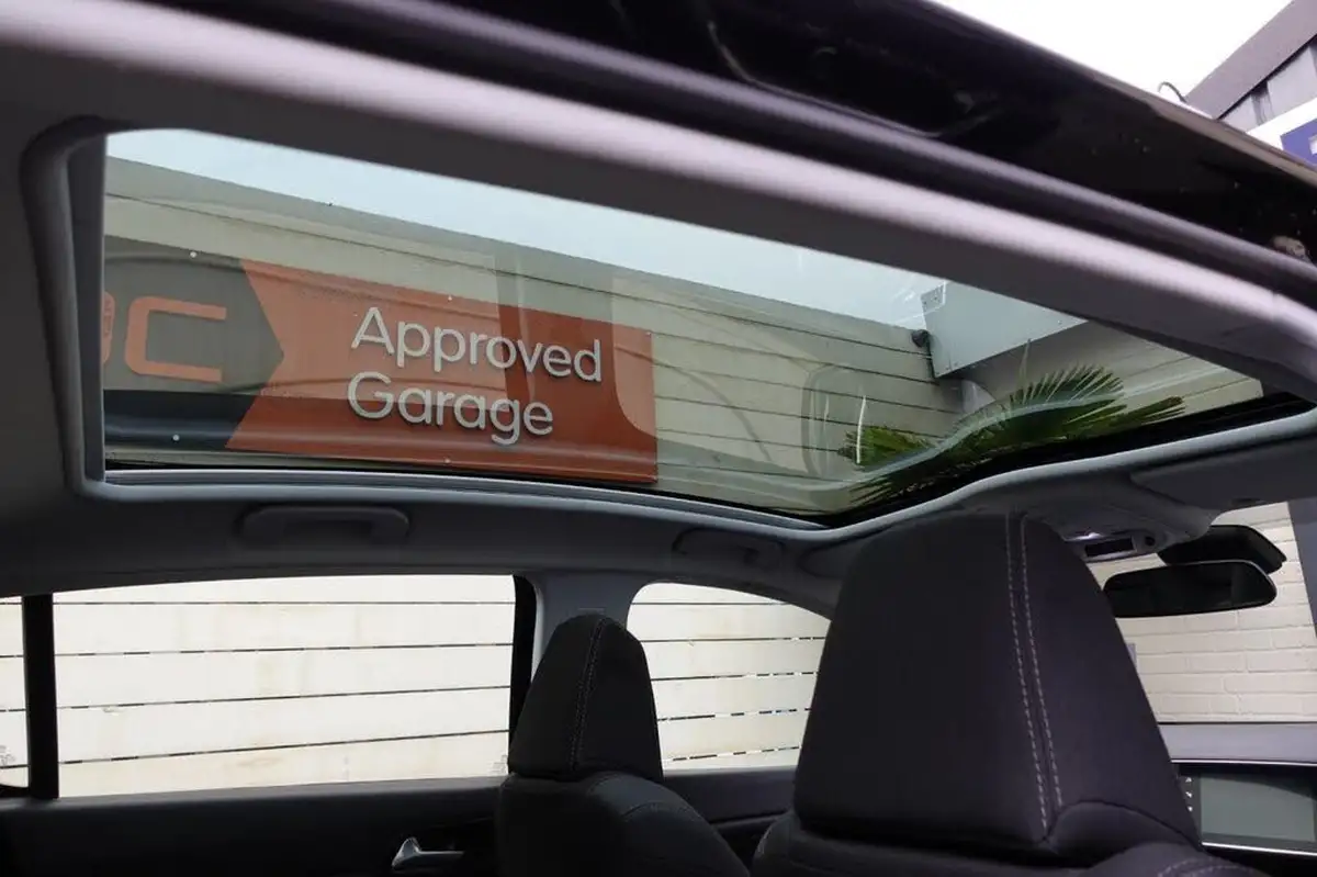 2019-peugeot-308-12-puretech-allure-110bhp-big-7