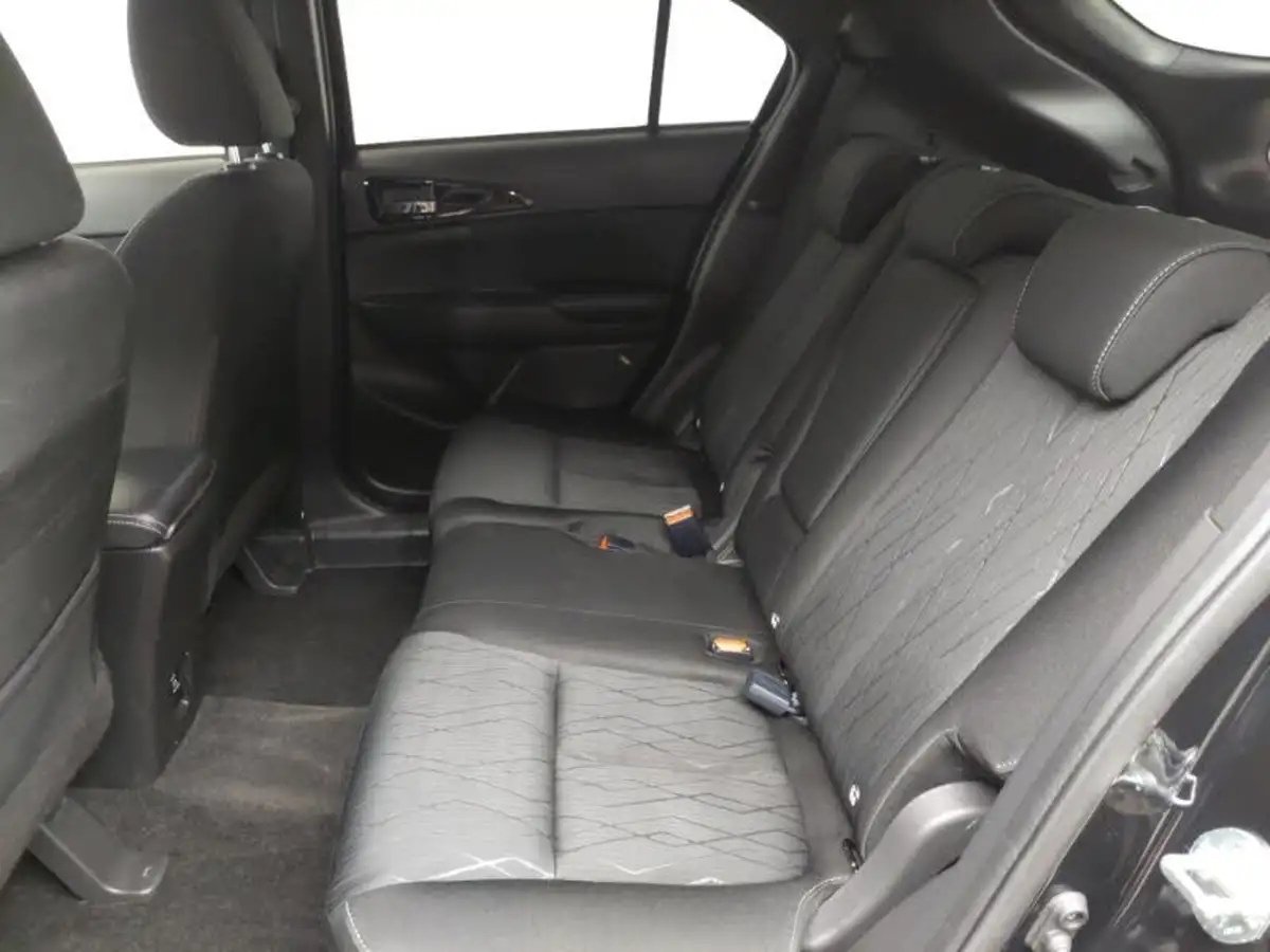 2018-mitsubishi-eclipse-cross-15-3-big-5
