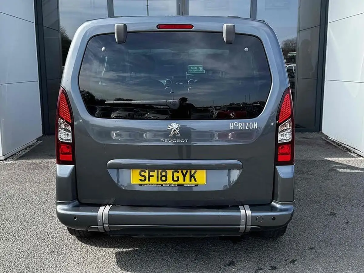 2018-peugeot-partner-big-15