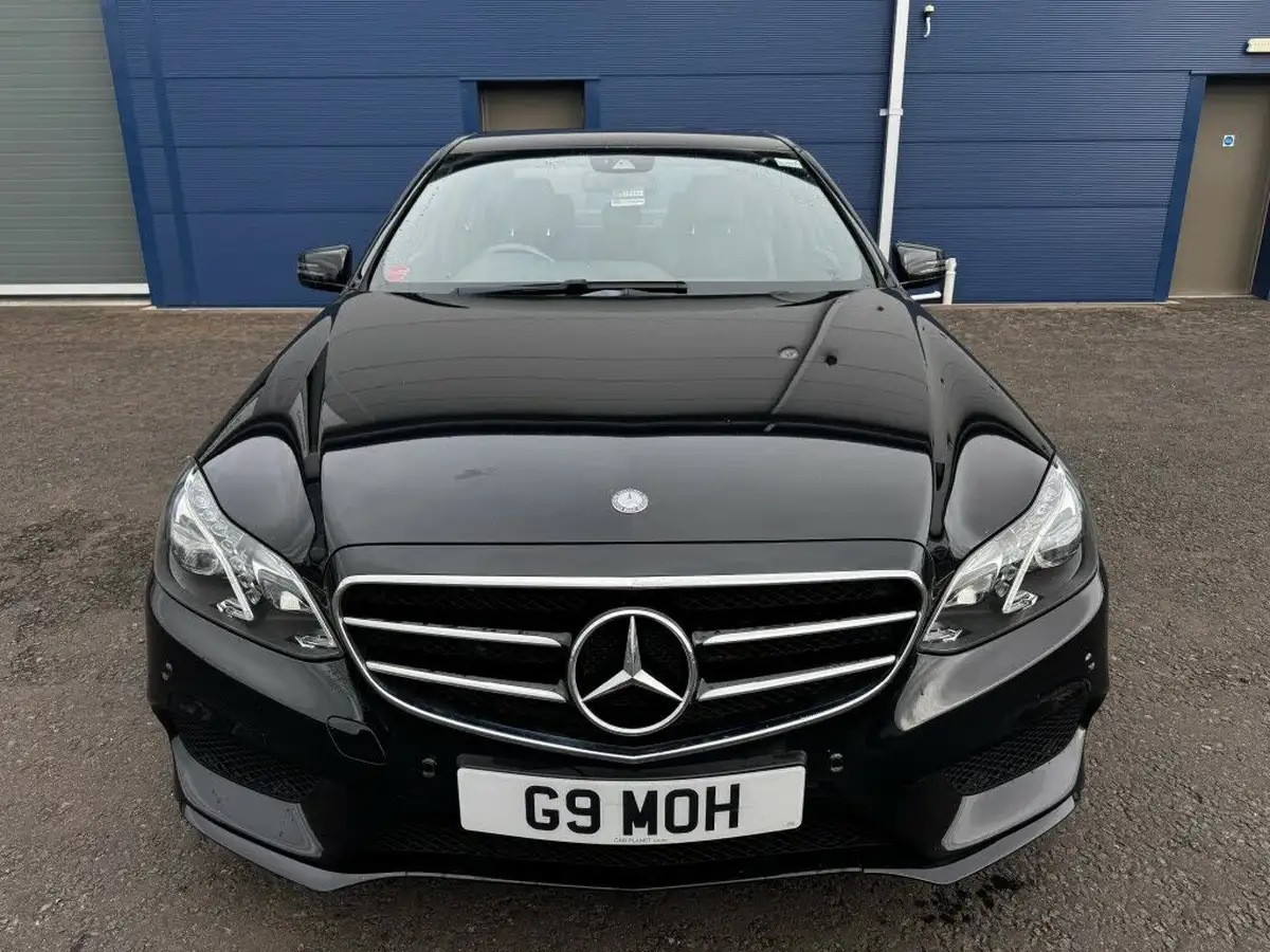 2016-mercedes-benz-e-class-21cdi-e220-amg-night-edition-saloon-4d-big-6