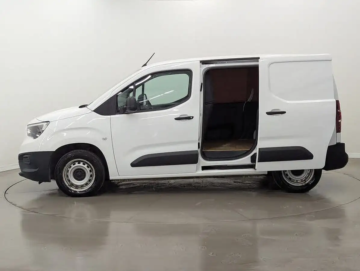 2022-vauxhall-combo-15cdti-dynamic-2000-100pseu6d-big-10