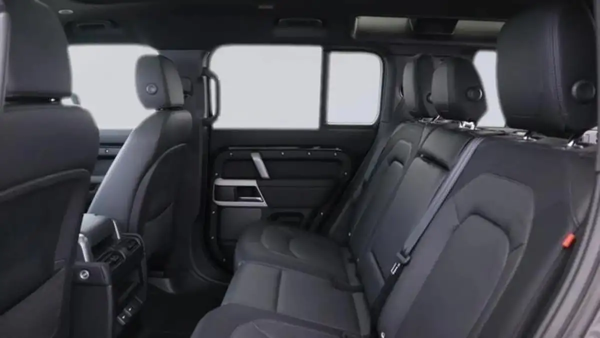 2023-land-rover-110-defender-30-d300-x-dynamic-se-big-3