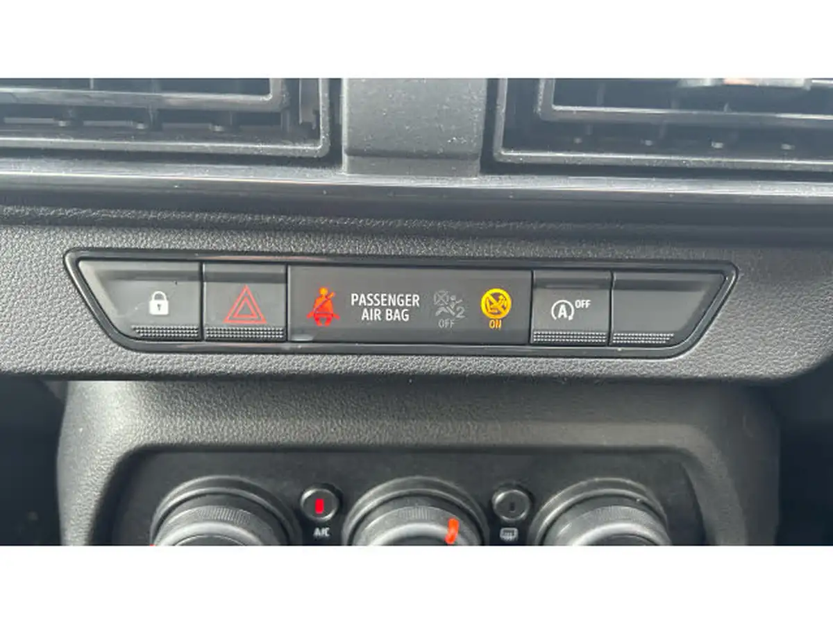 2022-dacia-sandero-10-sce-essential-big-27