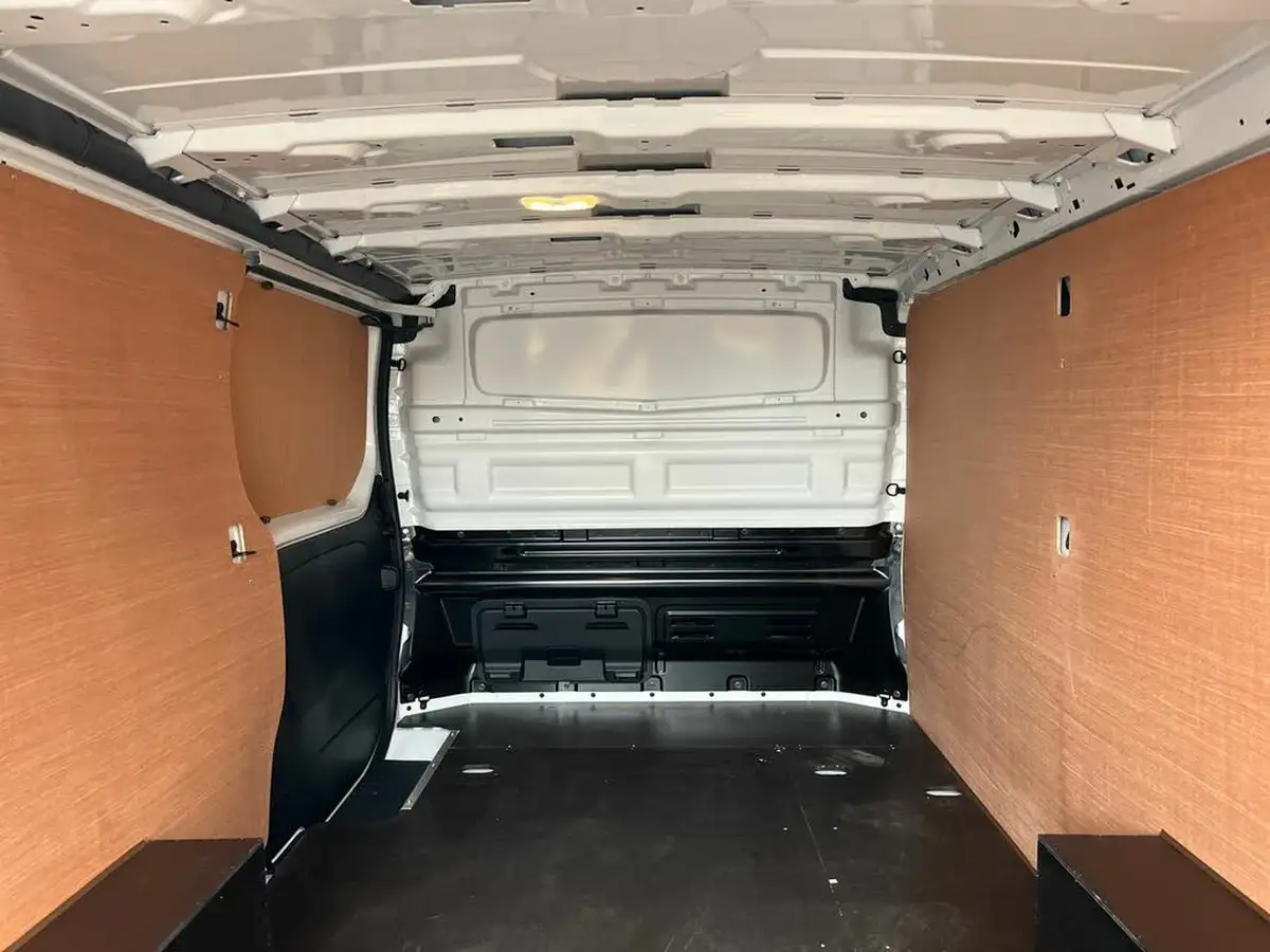 2025-renault-trafic-20dci-ll30-130-advance-panel-big-9