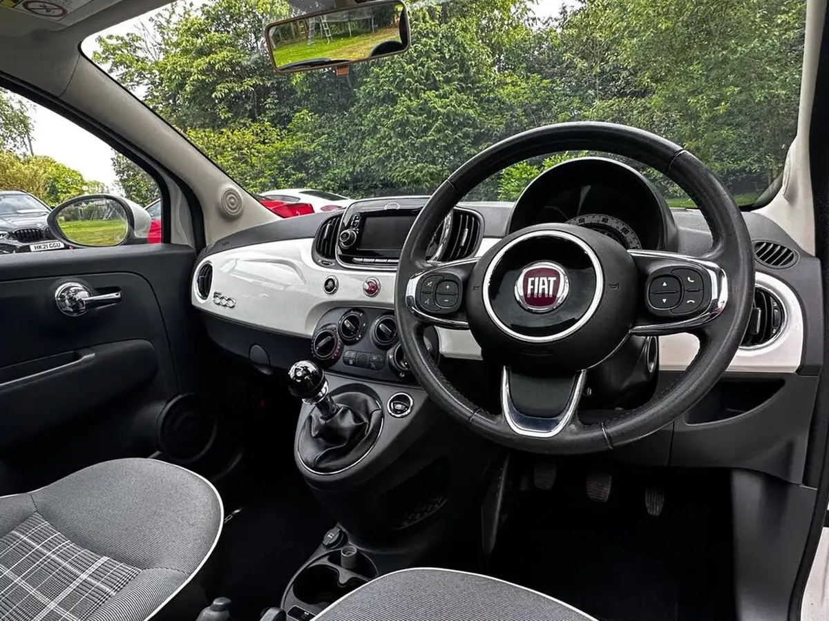 2016-fiat-500-12-lounge-big-18