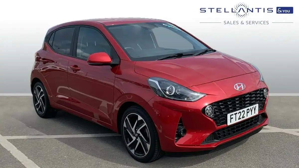2022-hyundai-i10-12-premium-big-0