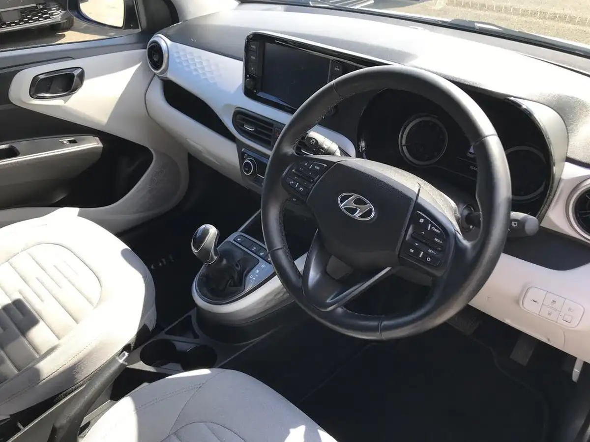 2022-hyundai-i10-10-premium-auto-big-2