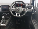 2022-renault-captur-10-tce-iconic-edition-small-6
