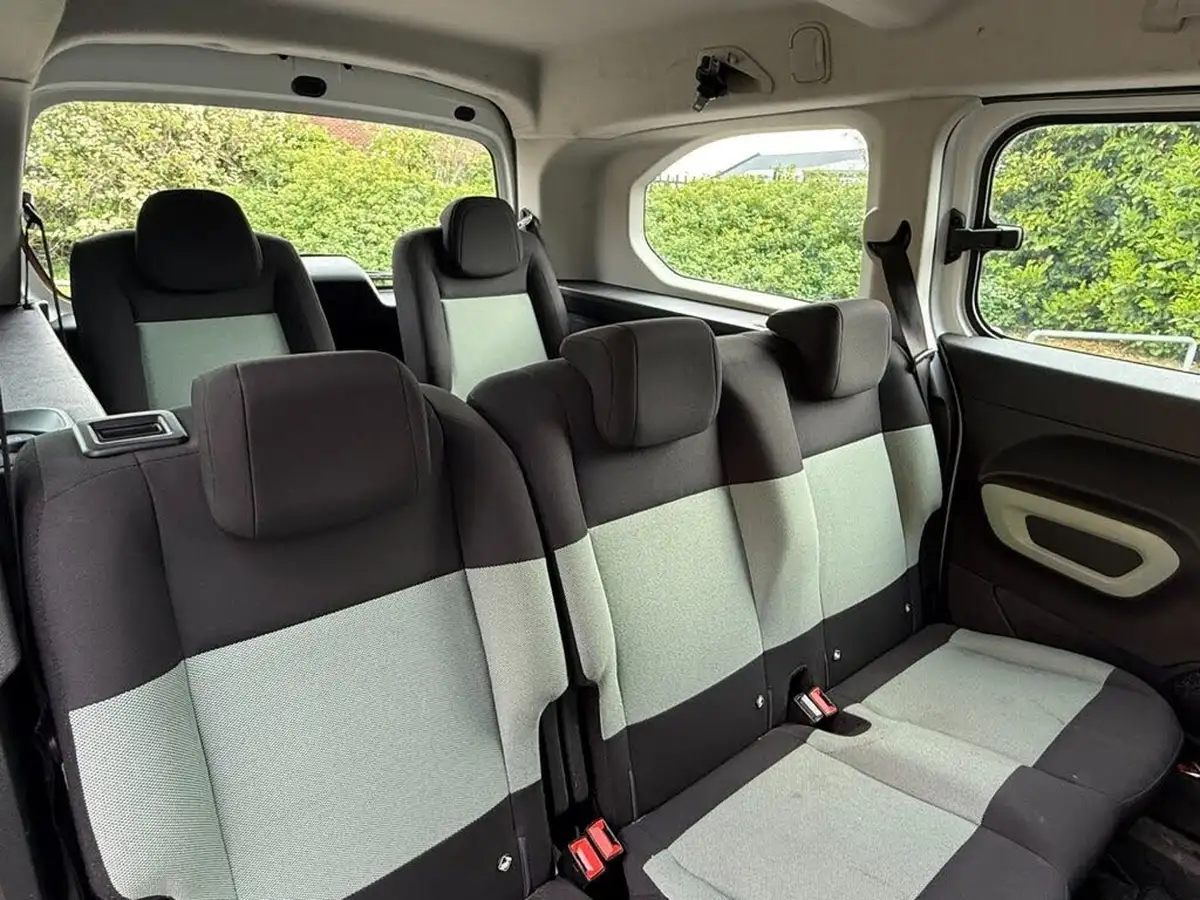 2022-citroen-berlingo-15bluehdi-feel-xl-size-100ps-big-5