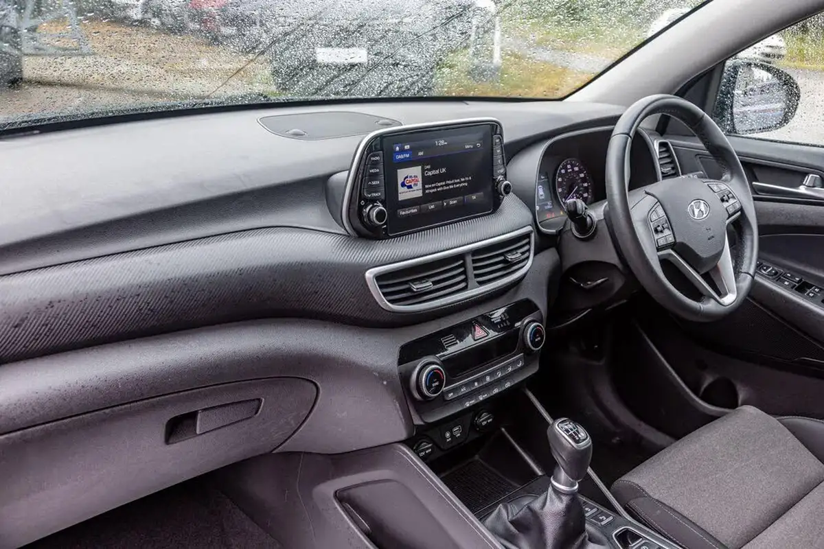 2021-hyundai-tucson-16crdi-se-nav-115ps-big-21