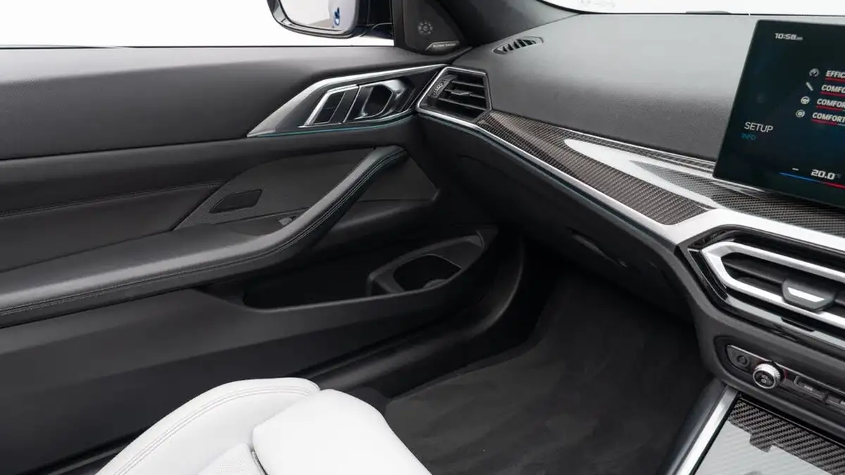 2023-bmw-4-series-30-m4-competition-510ps-xdrive-convertible-big-30
