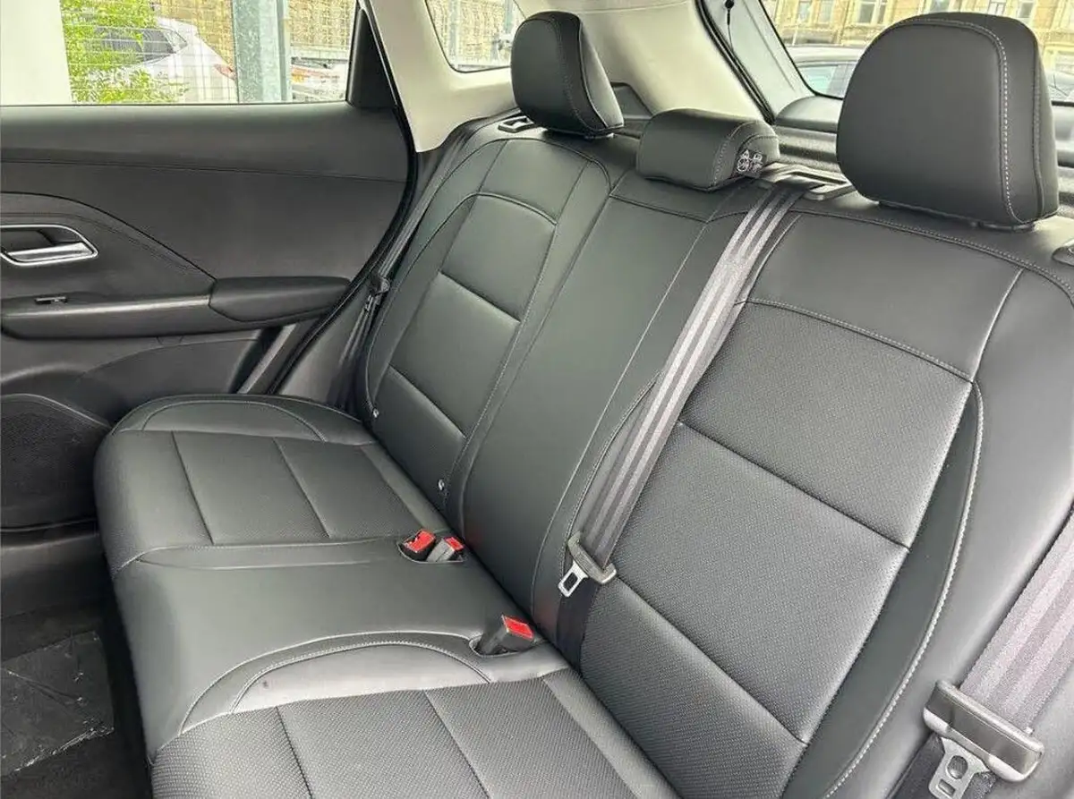2025-mg-zs-suv-15-se-115ps-1495cc-big-6