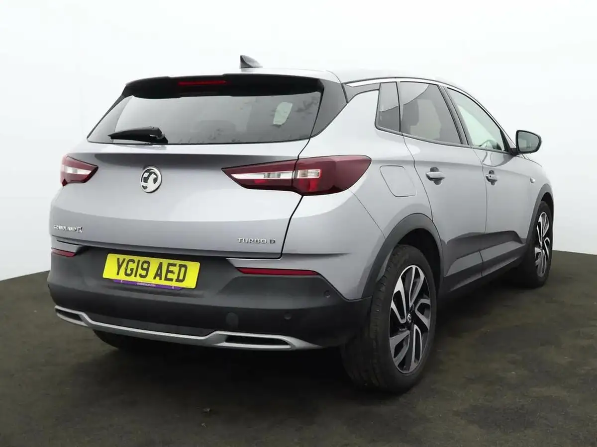 2019-vauxhall-grandland-x-15td-elite-nav-blueinjection-auto-big-5