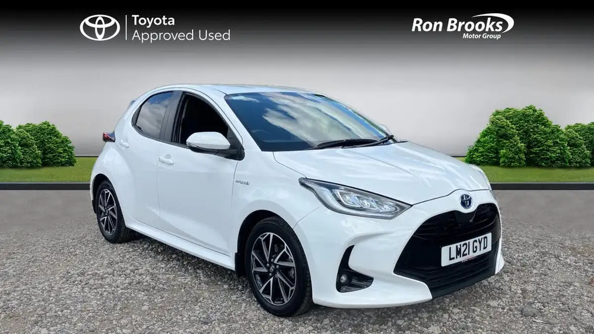 2021-toyota-yaris-15-vvt-i-design-big-0