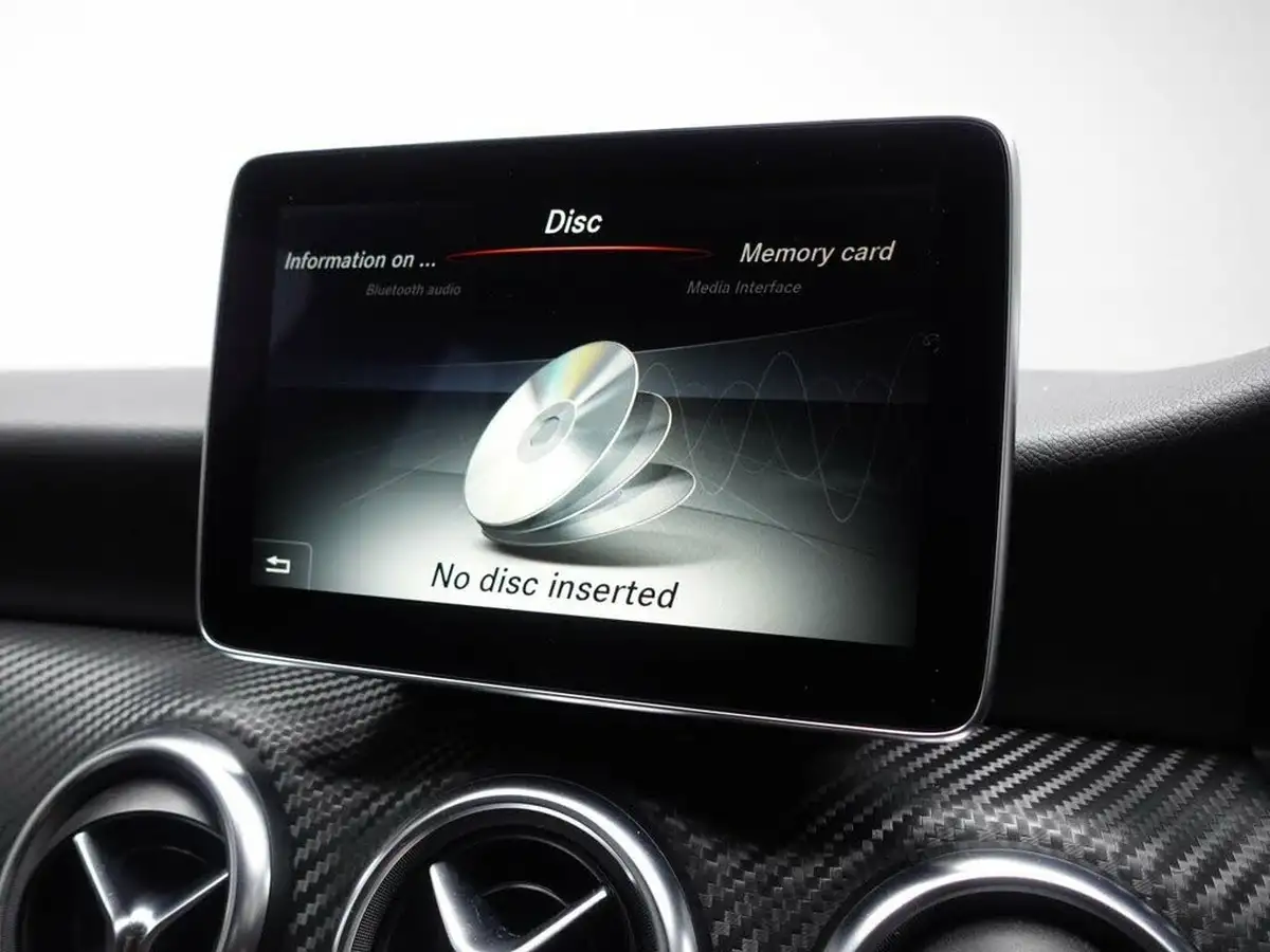 2016-mercedes-benz-a-class-21d-a200d-amg-line-136ps-ss-7g-dct-big-34