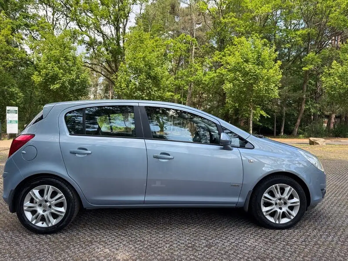 2008-vauxhall-corsa-13td-design-90ps-ac-5d-big-4