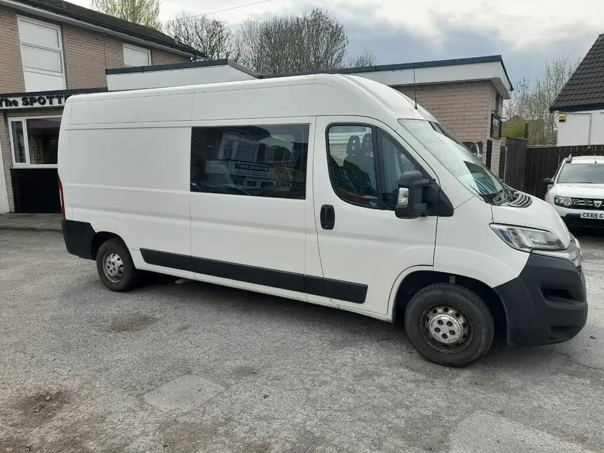 2019-citroen-relay-20bluehdi-35-l3h2-enterprise-130eu6-crewcab-big-1