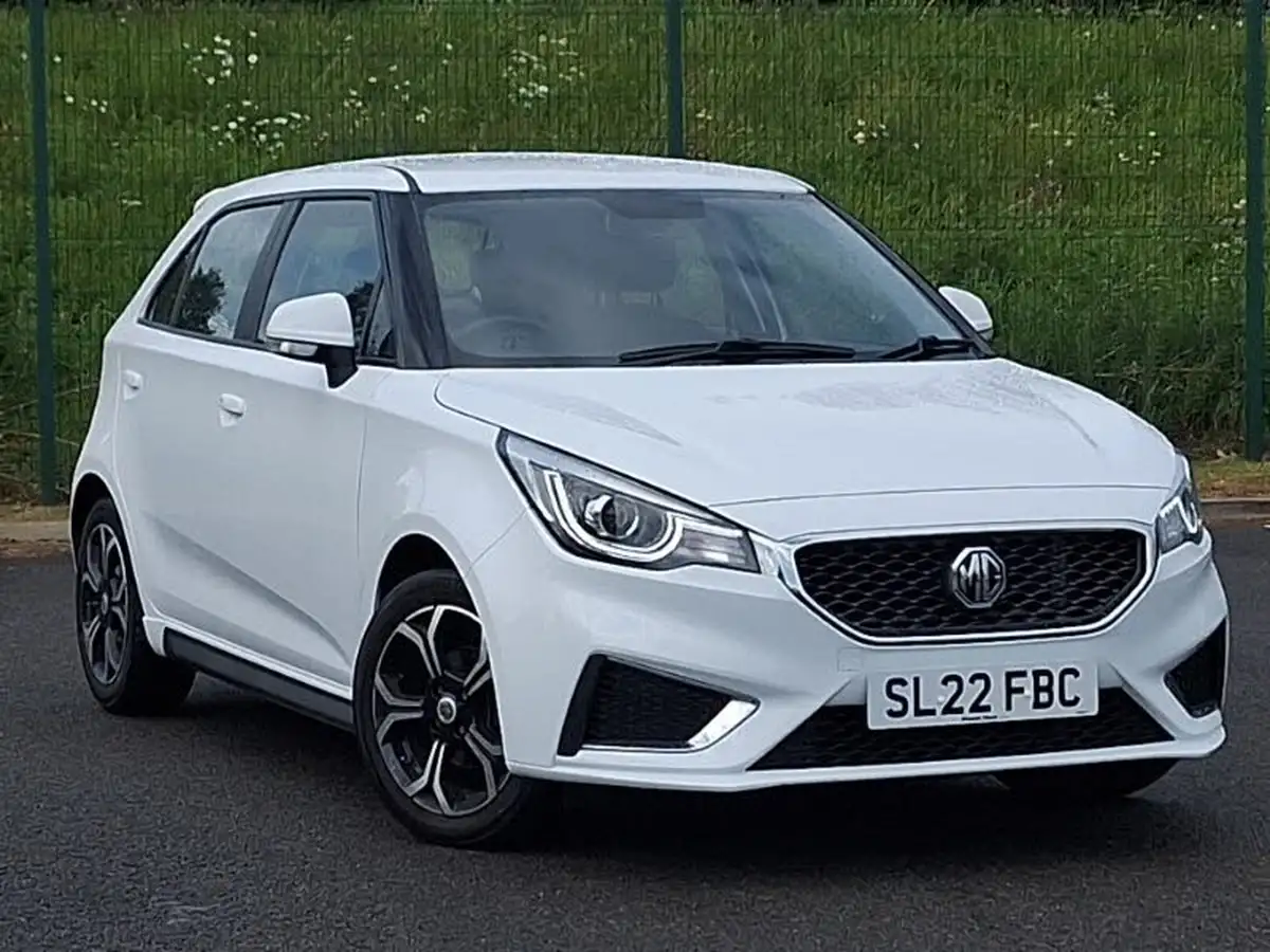 2022-mg-mg3-15-vti-tech-exclusive-nav-big-0