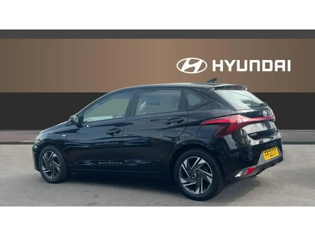 2022-hyundai-i20-10-t-gdi-se-connect-eclutch-imt-big-1