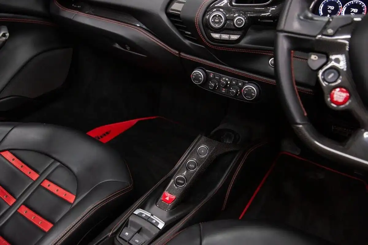 2017-ferrari-488-39-488-spider-big-43