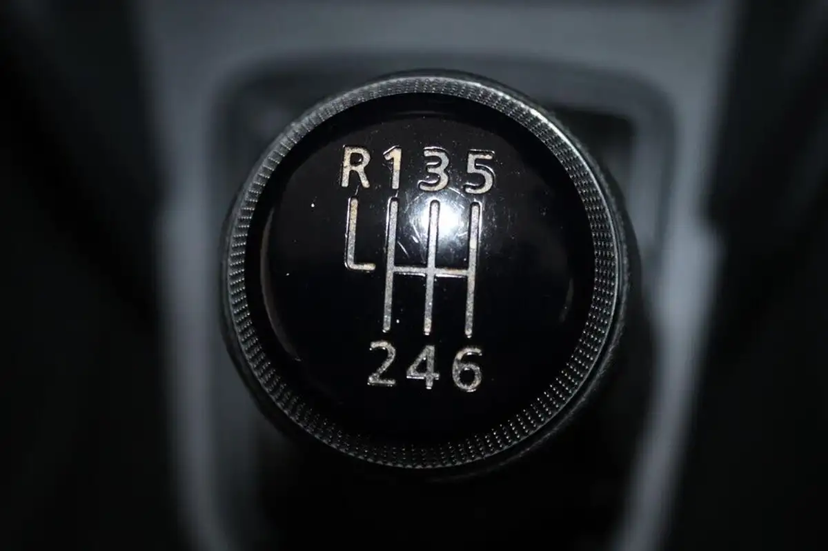 2018-dacia-duster-15dci-essential-big-53