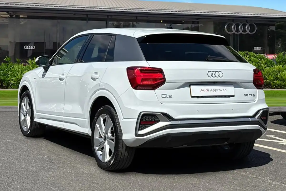 2024-audi-q2-15-35-tfsi-s-line-tronic-big-1