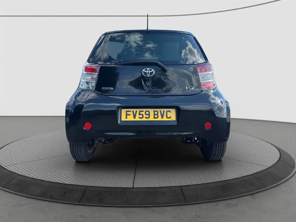 2009-toyota-iq-10-2-big-8