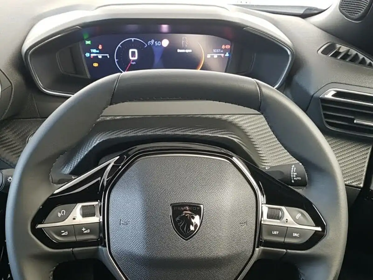 2025-peugeot-2008-suv-12-puretech-allure-130ps-big-9