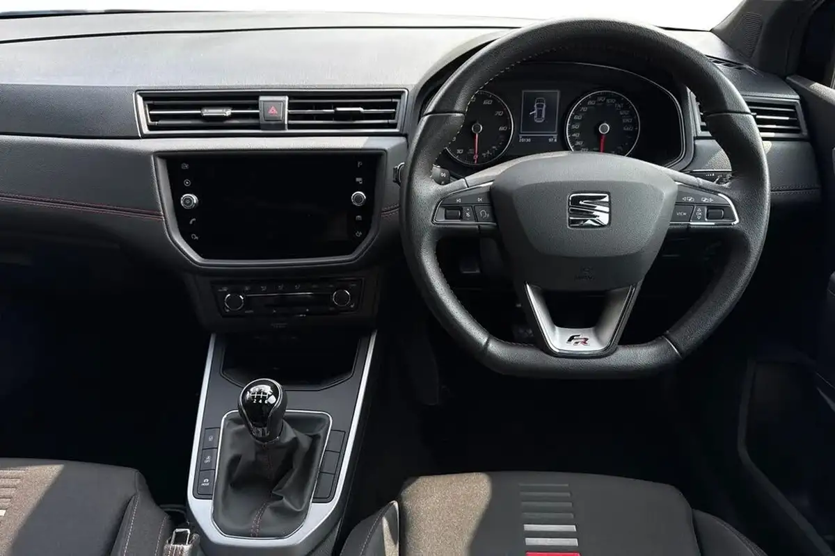 2021-seat-arona-10-tsi-fr-red-edition-big-17