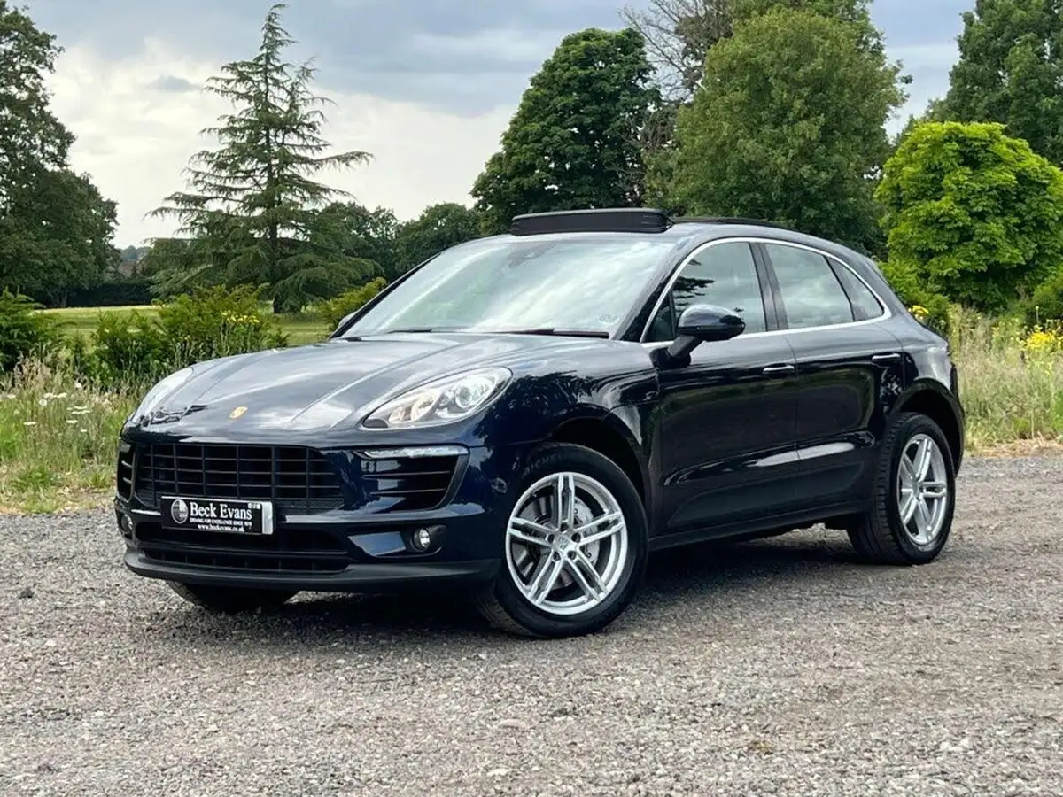 2018-porsche-macan-30-s-big-0