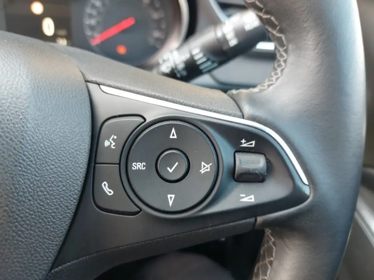 2024-seat-leon-big-17