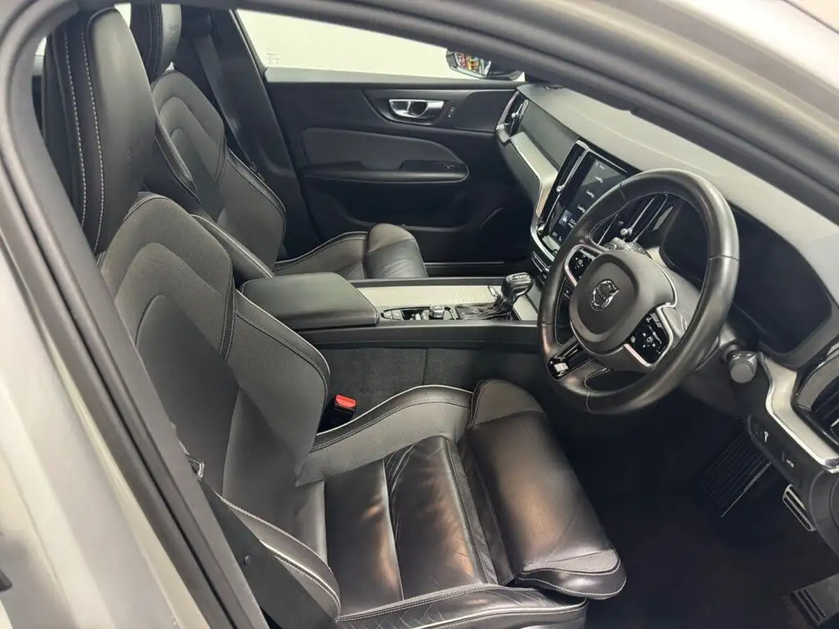 2019-volvo-s60-20-t5-r-design-plus-big-77